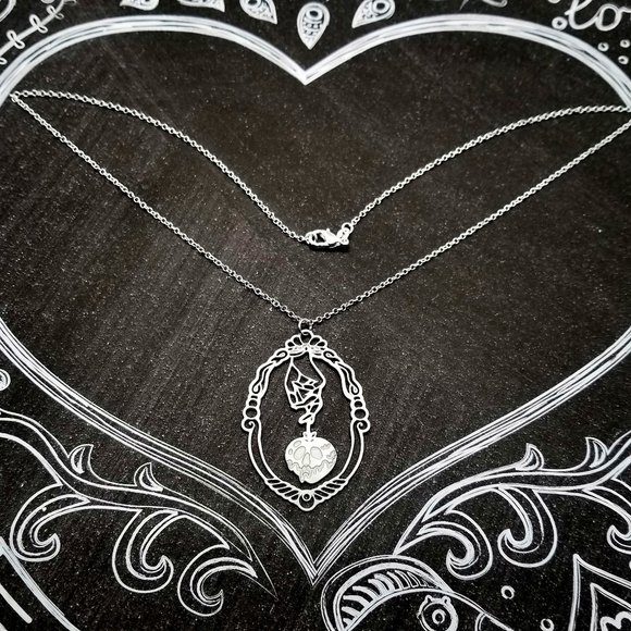 Gothic Sweet & Deadly Silver Necklace - Picture 3 of 3